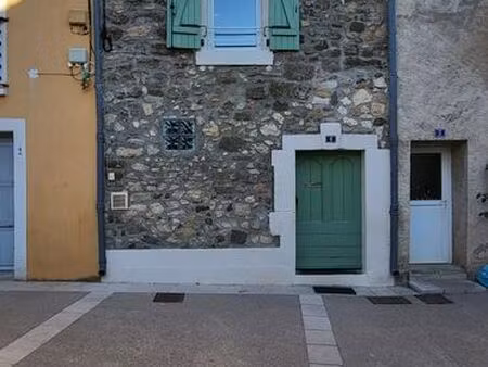 maison de village 4 pièces adissan
