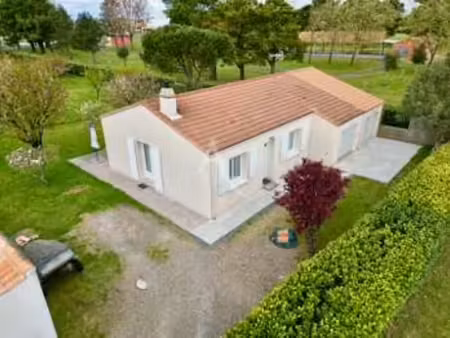 vente maison à angles (85750) : à vendre / 77m² angles