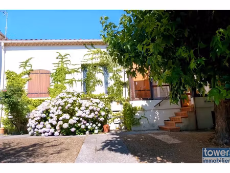 maison  6 pièce(s)  4 chambre(s)  104 m²