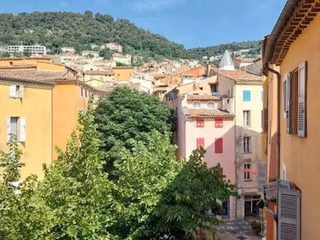 location meublée appartement 3 pièces 64.7 m² à grasse (06130)  845 €