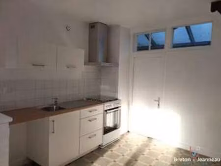location maison à bais (53160) : à louer / 68m² bais
