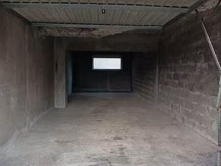 vente garage et parking à nantes cité des congrès (44000) : à vendre / 35m² nantes cité de