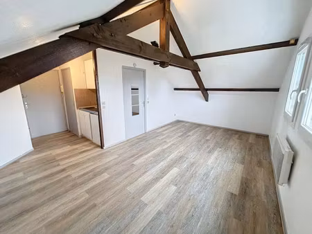 location appartement 1 pièce 22 m² à billere (64140)  410 €