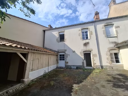 appartement meublé bourg machecoul !