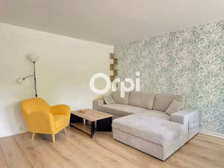 location meublée appartement 3 pièces 72 m² à moret-loing-et-orvanne (77250)  930 €