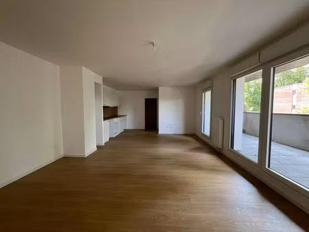 superbe t4 de 89m² avec balcon