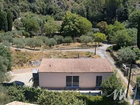 maison de plain-pied avec garage a vendre a à barjols