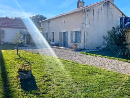 vente ferme 4 pièces 120 m2 à jardres