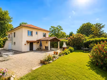 vente maison 6 pièces  106.00m²  gémil