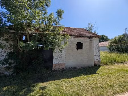 réf. 2272 - grange et terrain constructible de 1661m²