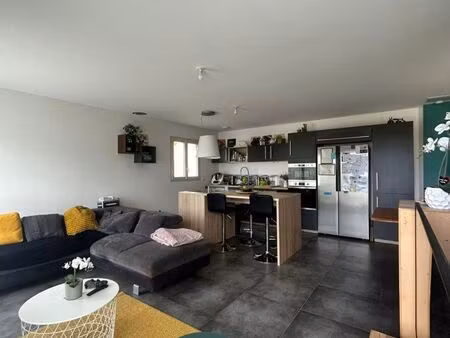 maison à le revest-les-eaux (83200)