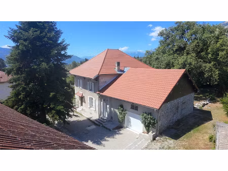 en exclusivité- propriété d'exception maison de maître rén