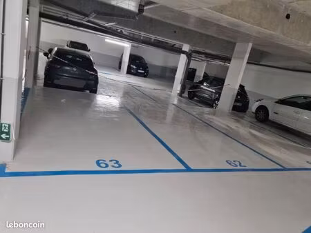 à louer place de parking sécurisée – clamart