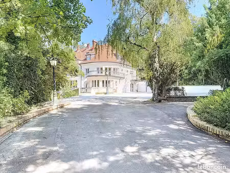 bel appartement 2/3 chambre dans résidence avec piscine