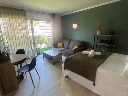 studio 1 pièce 23m2 - mandelieu - centre