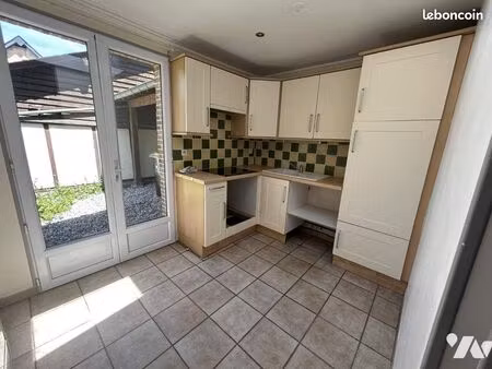 maison 2 pièces 79 m²