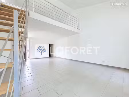 maison 3 pièces 100 m²