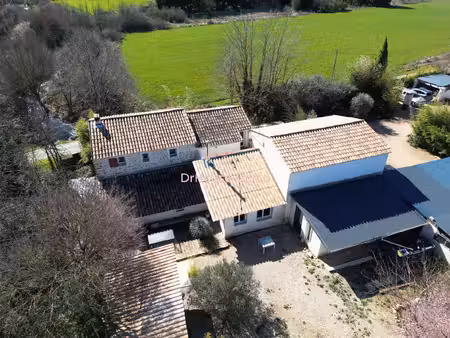 propriété agricole de charme avec deux habitations sur 8500m2 –