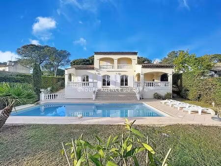 golf villa 6 pieces avec piscine