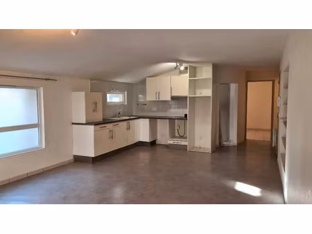 location appartement 2 pièces 63 m² à viols-le-fort (34380)
