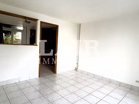 appartement alencon 3 pièces avec terrasse et parking - réf 13308