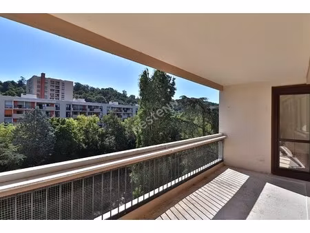 appartement t5 - lumineux et bien agencé - francheville le bas - proche commodités