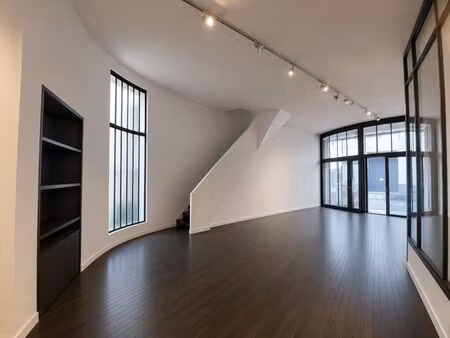 location bureaux 149 m²
