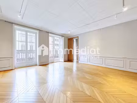 paris 8e - st philippe du roule - 168 m2 - bureaux climatise