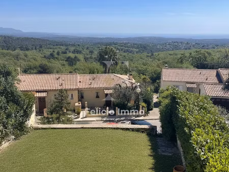 châteauneuf-grasse – a pied des commerces  maison 3 chambres