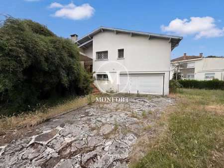 maison familiale à rénover au coeur du quartier saint-caprais