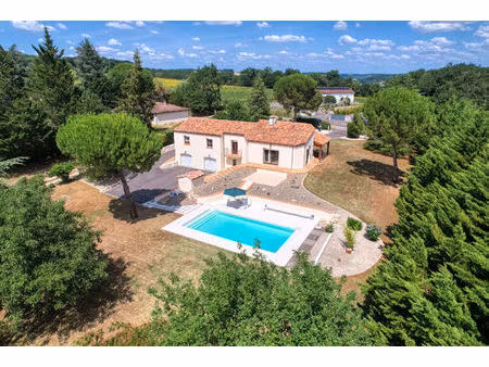 pont du casse - maison avec vue de 160 m² semi-enterrée avec sous-sol de 160 m² avec 4 cha