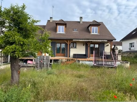 maison familiale indépendante à vendre 8 pièces pont sainte maxence (60)