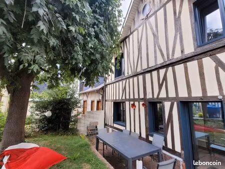 rare à bernay maison t3 rénovée avec grand garage  stationnement privatif pour deux véhicu