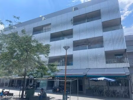 grand f3 avec terrasse