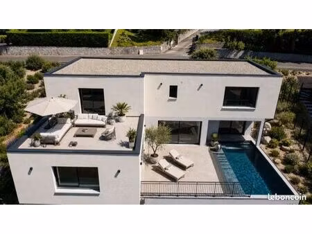 maison à louer 150m2 2300 euros