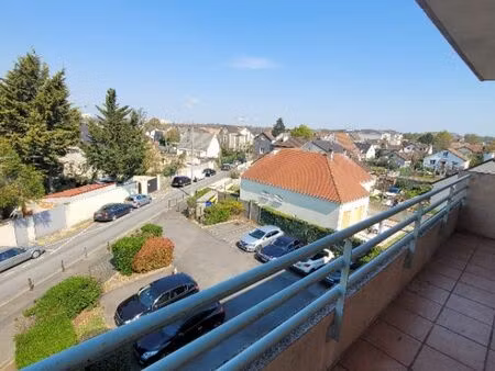appartement 2 pièces 47m2 avec balcon et place de stationnement