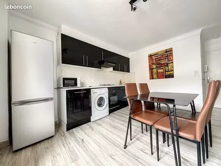 location annuelle appartement climatisé théza 39m2