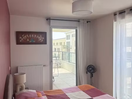 location meublée appartement 5 pièces 134 m² à la varenne saint hilaire (94210)  3 850 €