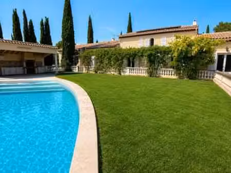 vente maison piscine à solliès-pont (83210) : à vendre piscine / 268m² solliès-pont