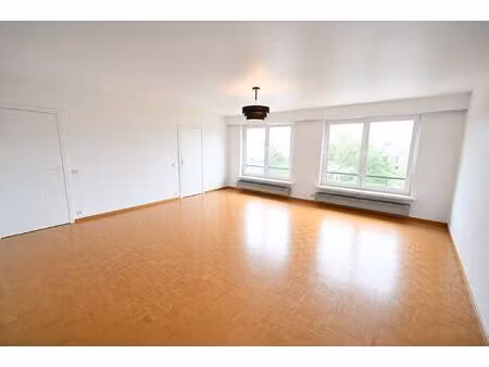 appartement à louer à julius delaplacestraat 132 sint-kruis (rbw38866)