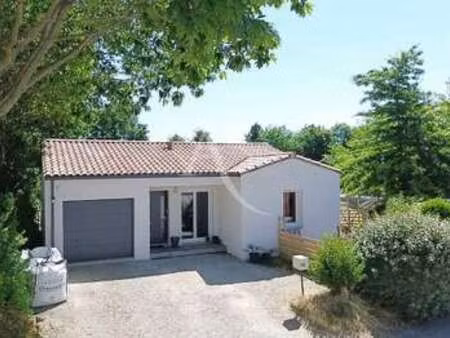 vente maison à palluau (85670) : à vendre / 72m² palluau