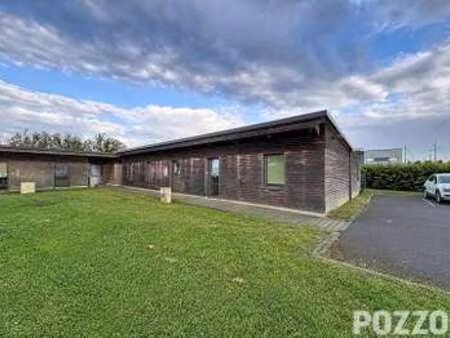 location bureaux et commerces à mouen (14790) : à louer / 42m² mouen