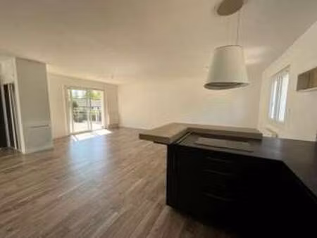 location appartement 4 pièces à carquefou (44470) : à louer 4 pièces / 93m² carquefou