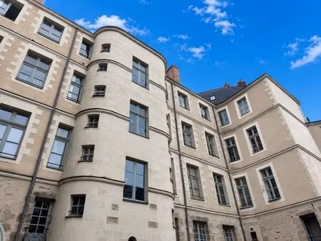 location bureaux 224 m²