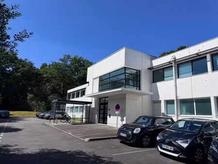 location bureaux 295 m² à 675 m²