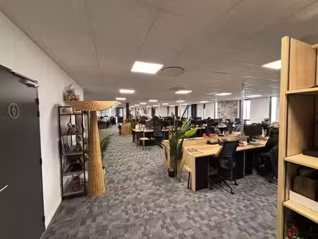 location bureaux 321m² à 1510m²