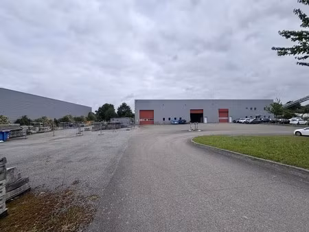 location local d’activités campbon 44750 1929m²