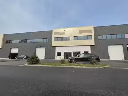 location local d’activités 517m² à 1034m²