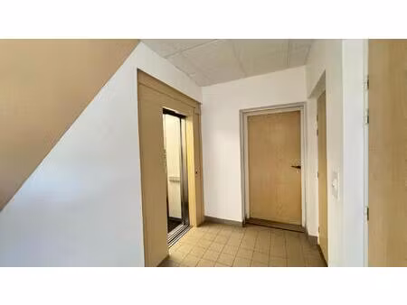 appartement t 3 - 4 emplacement n°1 sur blv.