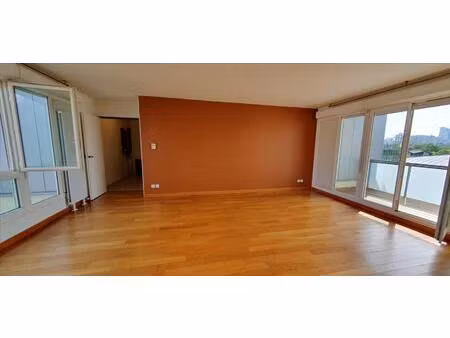 grand t5  3 chambres proche gare nanterre-ville